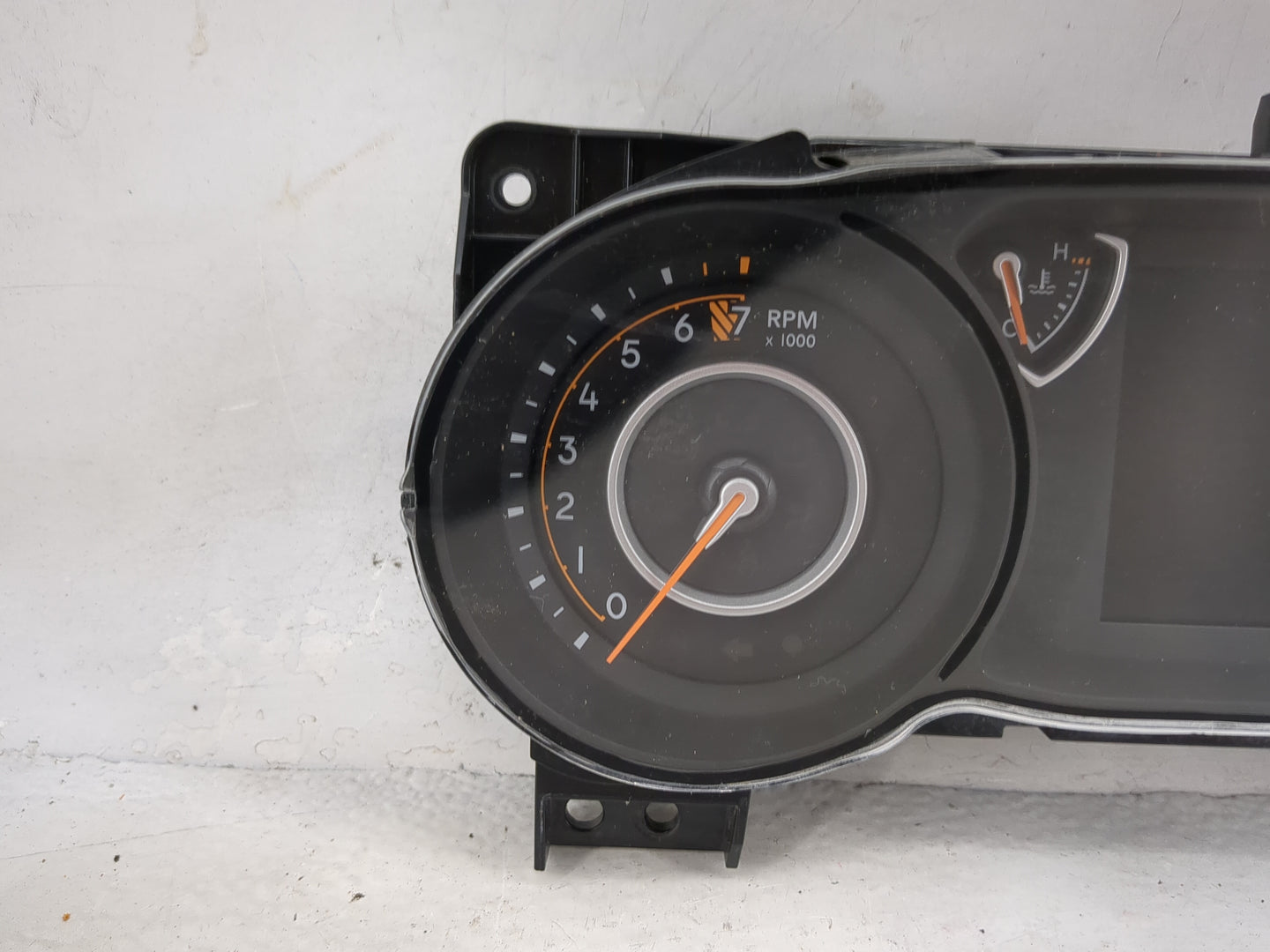 2021 Jeep Wrangler Instrument Cluster Speedometer Gauges P/N:50301958C005 P68492410AE Miles: Fits OEM Used Auto Parts - Oemu