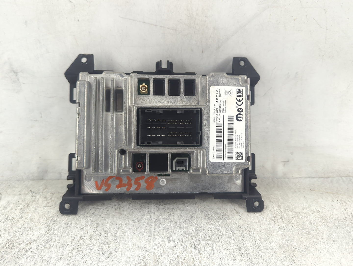 2021 Jeep Wrangler Radio AM FM Cd Player Receiver Replacement P/N:68474390AD L2C0068TR, 3432A-0068TR Fits OEM Used Auto Part