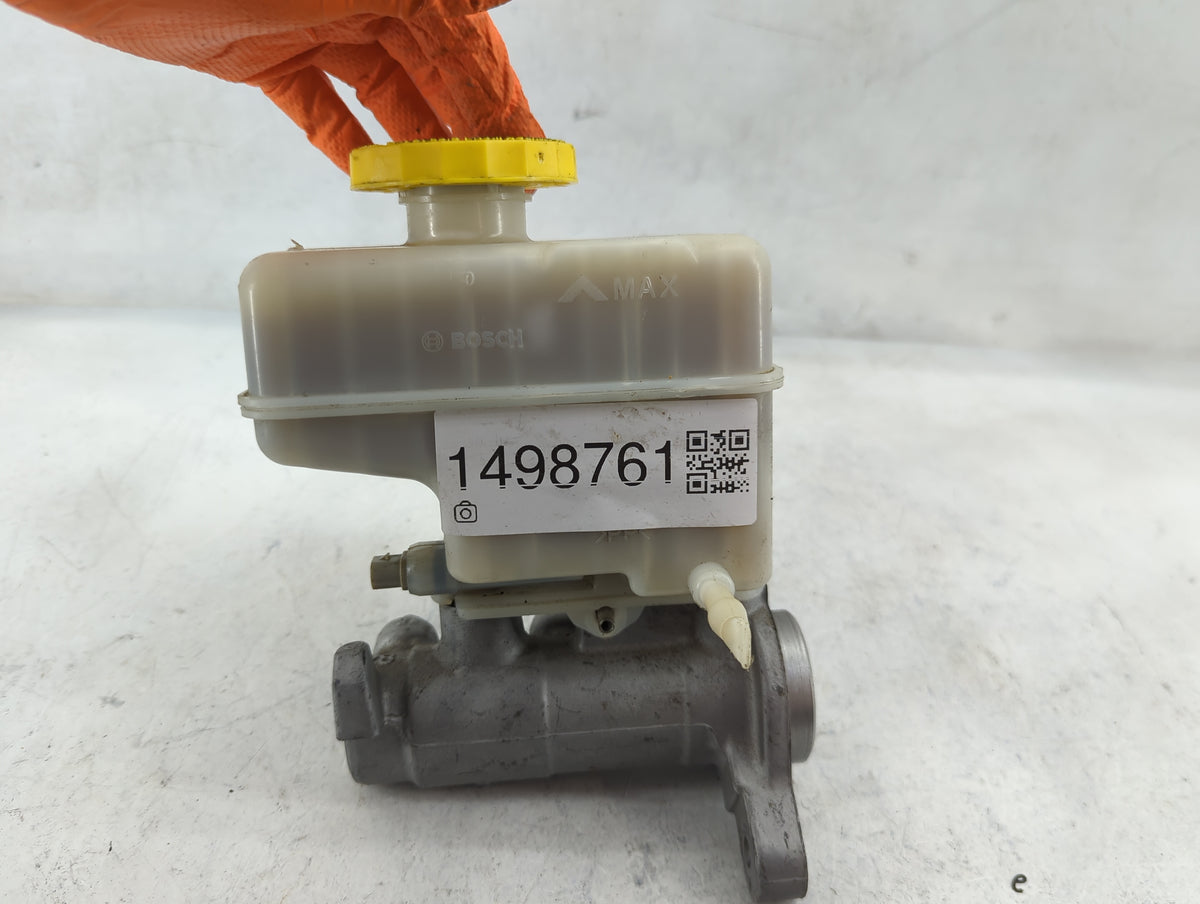 2018-2022 Jeep Wrangler Brake Master Cylinder 1498761 - Oemusedautoparts1.com