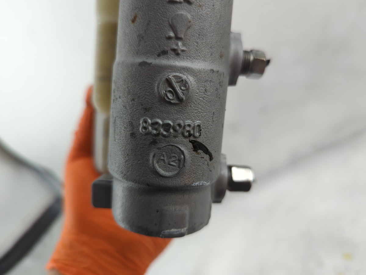 2018-2022 Jeep Wrangler Brake Master Cylinder 1498761 - Oemusedautoparts1.com