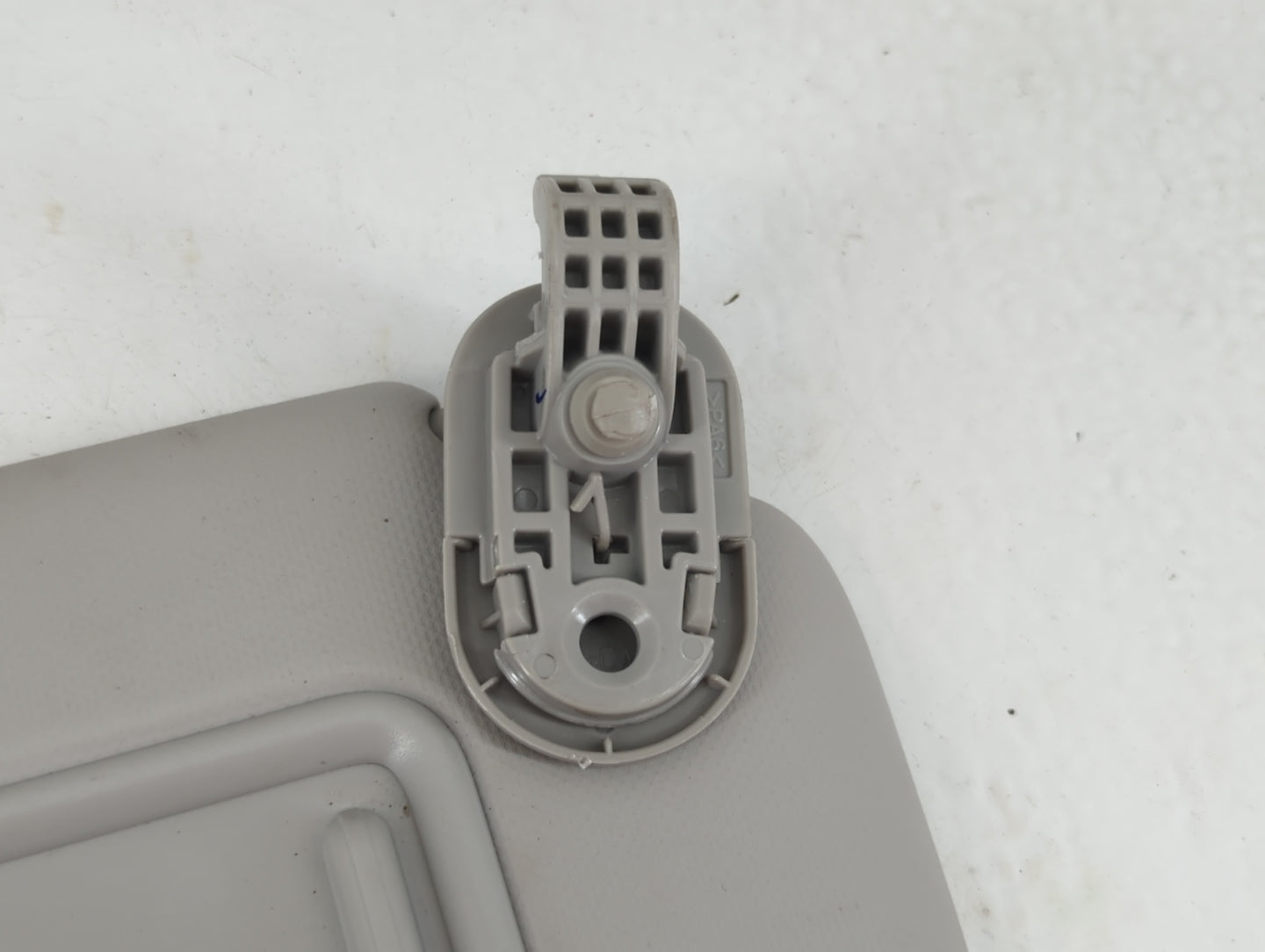 2019-2021 Kia Forte Sun Visor Shade Replacement Passenger Right Mirror Fits Fits 2019 2020 2021 OEM Used Auto Parts - Oemuse