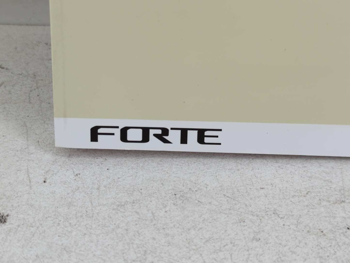 2021 Kia Forte Owners Manual Book Guide P/N:DLS4-EU0NB OEM Used Auto Parts - Oemusedautoparts1.com