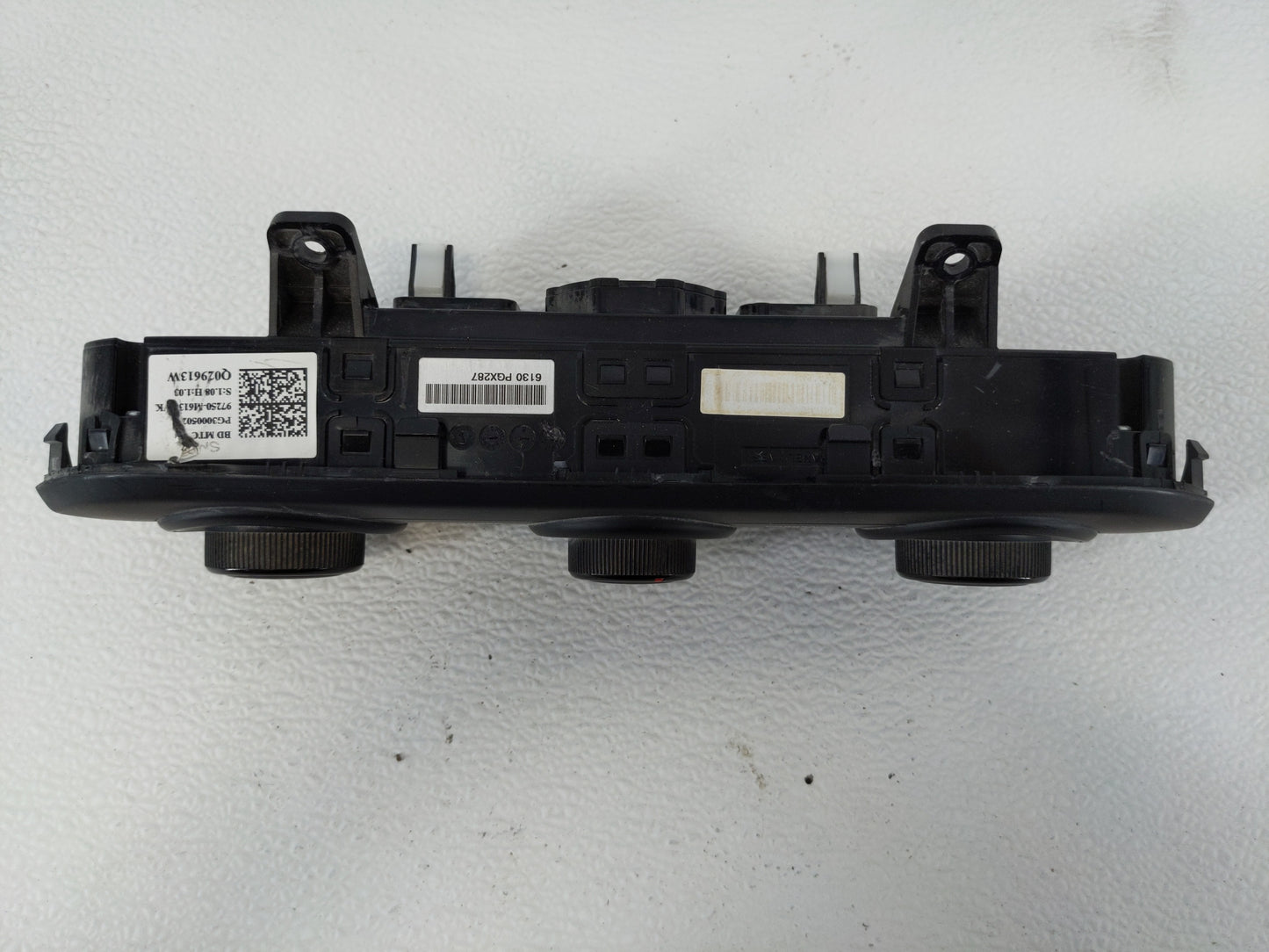 2019-2021 Kia Forte Climate Control Module Temperature AC/Heater Replacement P/N:97250-M613WK Fits Fits 2019 2020 2021 OEM U