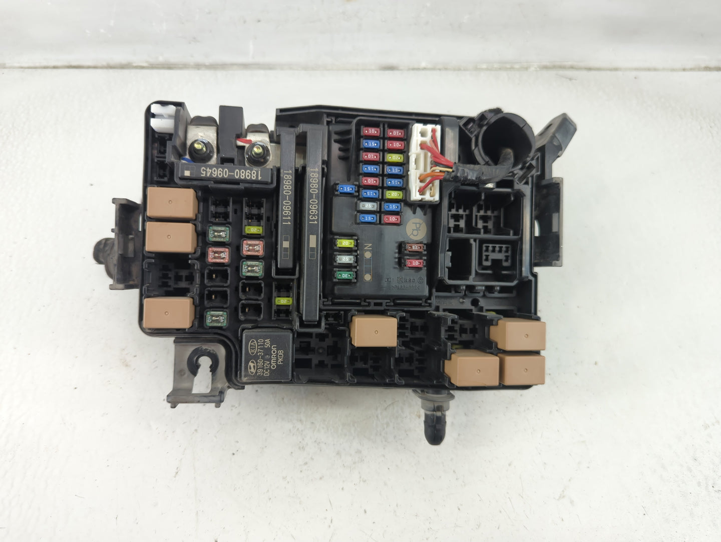 2021 Kia Forte Fusebox Fuse Box Panel Relay Module P/N:91956-M7020 Fits OEM Used Auto Parts - Oemusedautoparts1.com