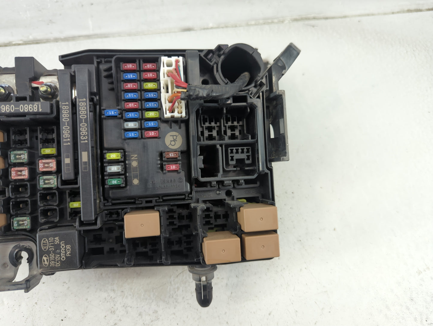 2021 Kia Forte Fusebox Fuse Box Panel Relay Module P/N:91956-M7020 Fits OEM Used Auto Parts - Oemusedautoparts1.com