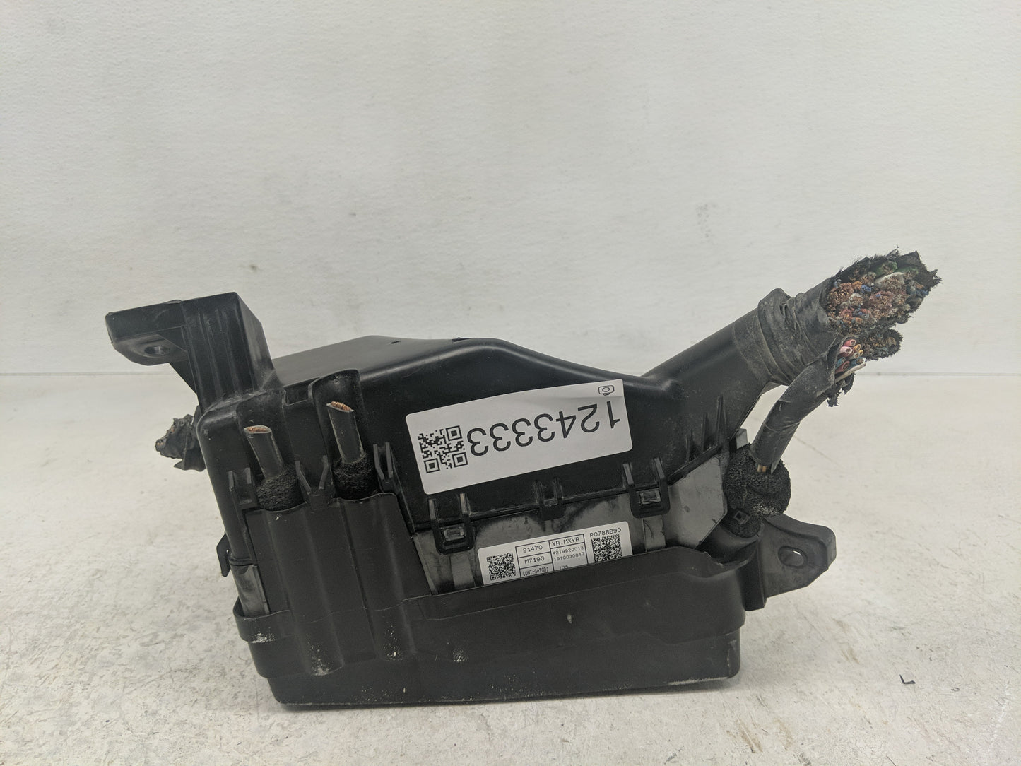 2021 Kia Forte Fusebox Fuse Box Panel Relay Module P/N:91470 M7190 Fits OEM Used Auto Parts - Oemusedautoparts1.com