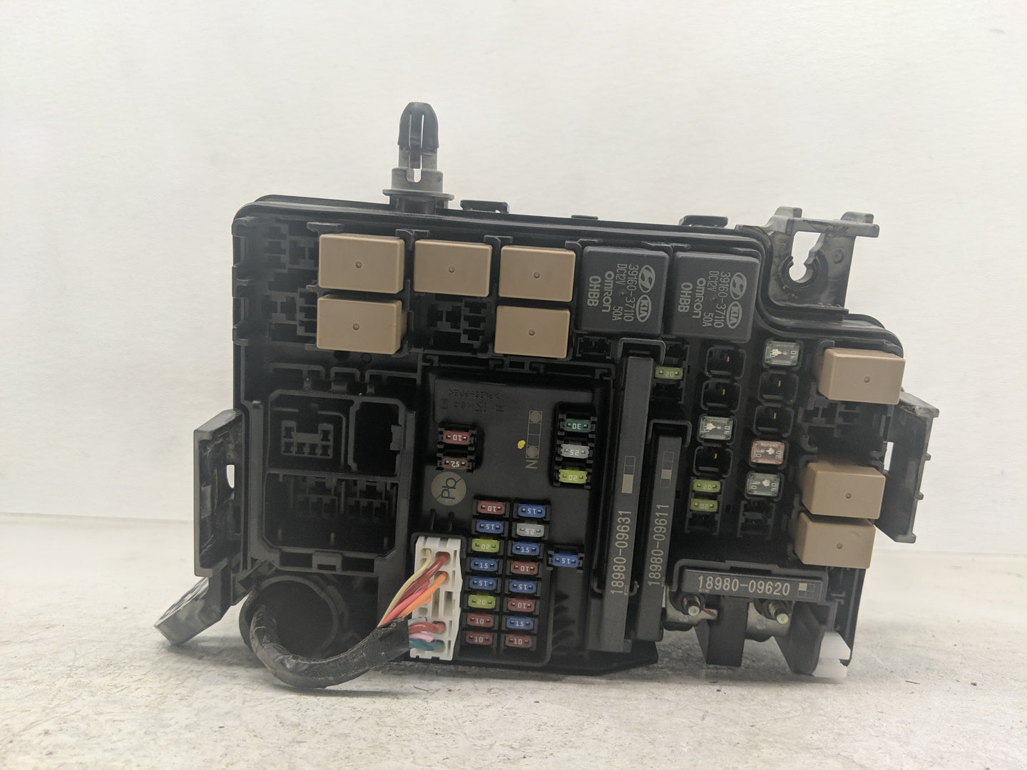 2021 Kia Forte Fusebox Fuse Box Panel Relay Module P/N:91470 M7190 Fits OEM Used Auto Parts - Oemusedautoparts1.com