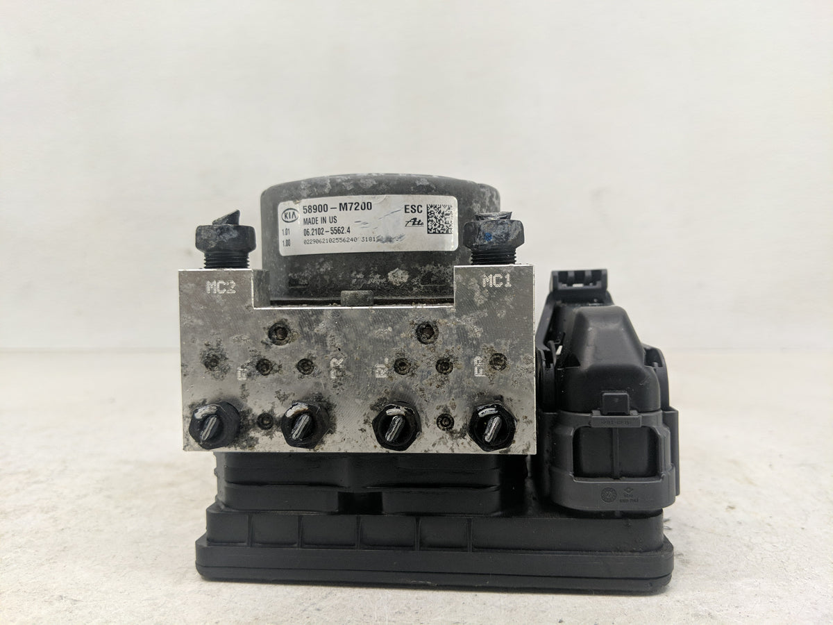 2019-2021 Kia Forte Anti-Lock Brake ABS Pump Module Actuator OEM P/N:58900-M7200 Fits Fits 2019 2020 2021 OEM Used Auto Part