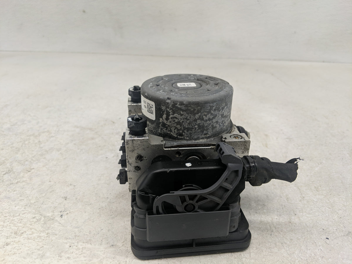 2019-2021 Kia Forte Anti-Lock Brake ABS Pump Module Actuator OEM P/N:58900-M7200 Fits Fits 2019 2020 2021 OEM Used Auto Part