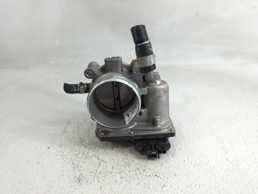 2017-2022 Kia Forte Throttle Body P/N:5833 01E15 35100-2B340 Fits Fits 2015 2016 2017 2018 2019 2020 2021 2022 OEM Used Auto