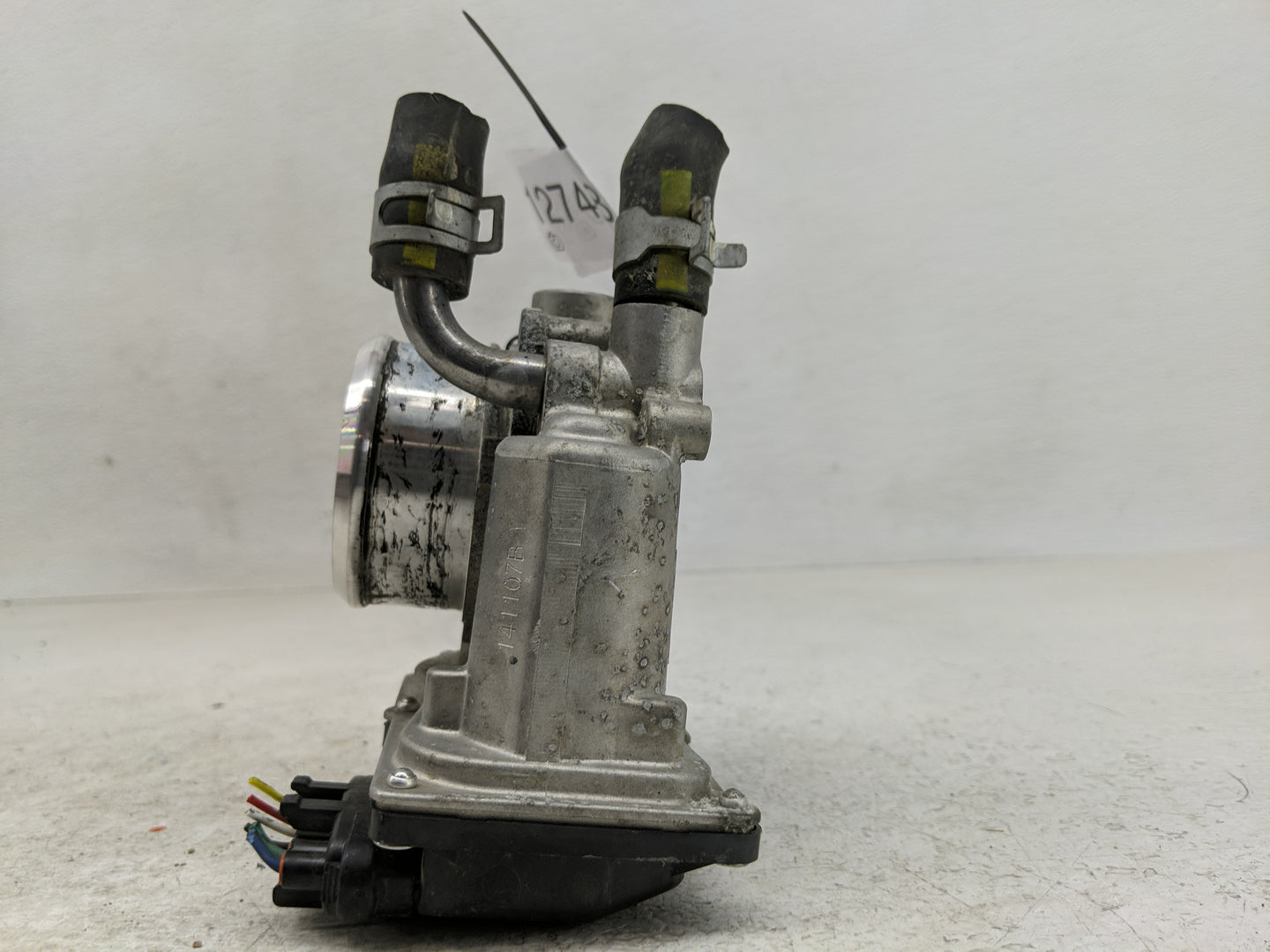 2017-2022 Kia Forte Throttle Body P/N:5833 01E15 35100-2B340 Fits Fits 2015 2016 2017 2018 2019 2020 2021 2022 OEM Used Auto