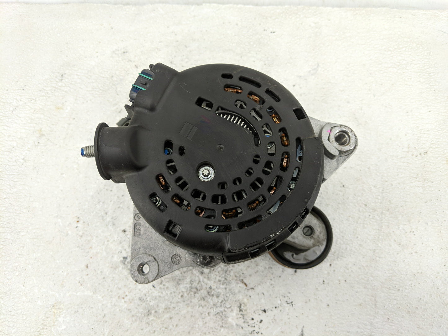 2017-2022 Kia Forte Alternator Replacement Generator Charging Assembly Engine OEM P/N:37300-2E721 Fits OEM Used Auto Parts -