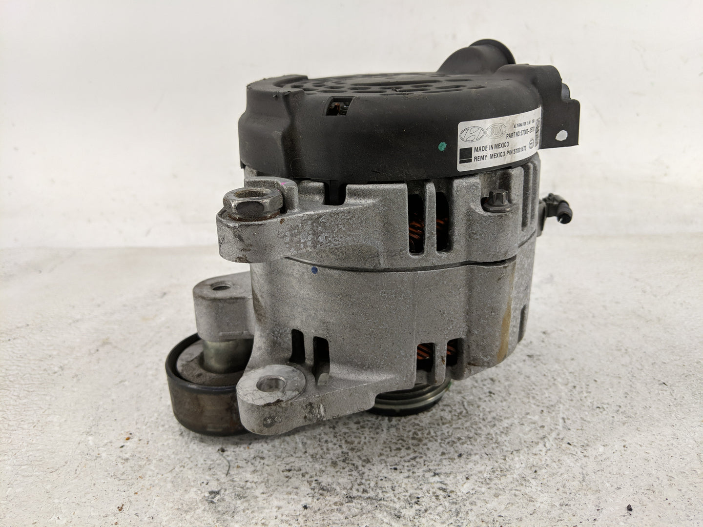 2017-2022 Kia Forte Alternator Replacement Generator Charging Assembly Engine OEM P/N:37300-2E721 Fits OEM Used Auto Parts -