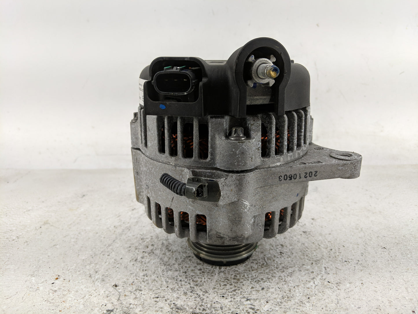 2017-2022 Kia Forte Alternator Replacement Generator Charging Assembly Engine OEM P/N:37300-2E721 Fits OEM Used Auto Parts -