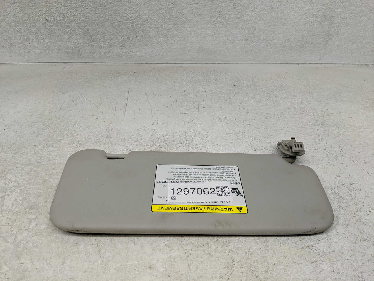 2019-2021 Kia Forte Sun Visor Shade Replacement Driver Left Mirror Fits Fits 2019 2020 2021 OEM Used Auto Parts - Oemusedaut