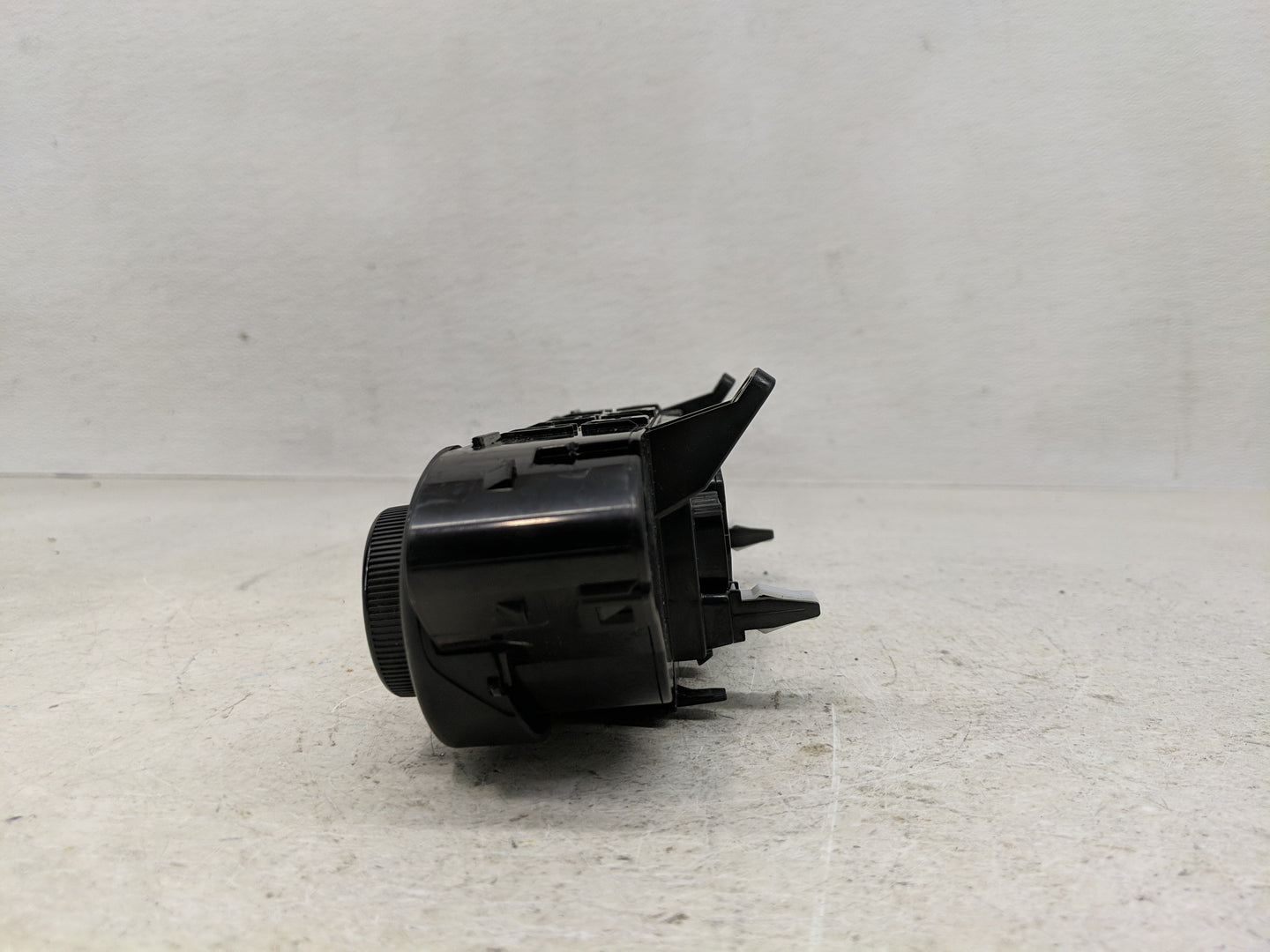 2019-2021 Kia Forte Climate Control Module Temperature AC/Heater Replacement P/N:97250-M6130WK 97250-M6XXX Fits OEM Used Aut