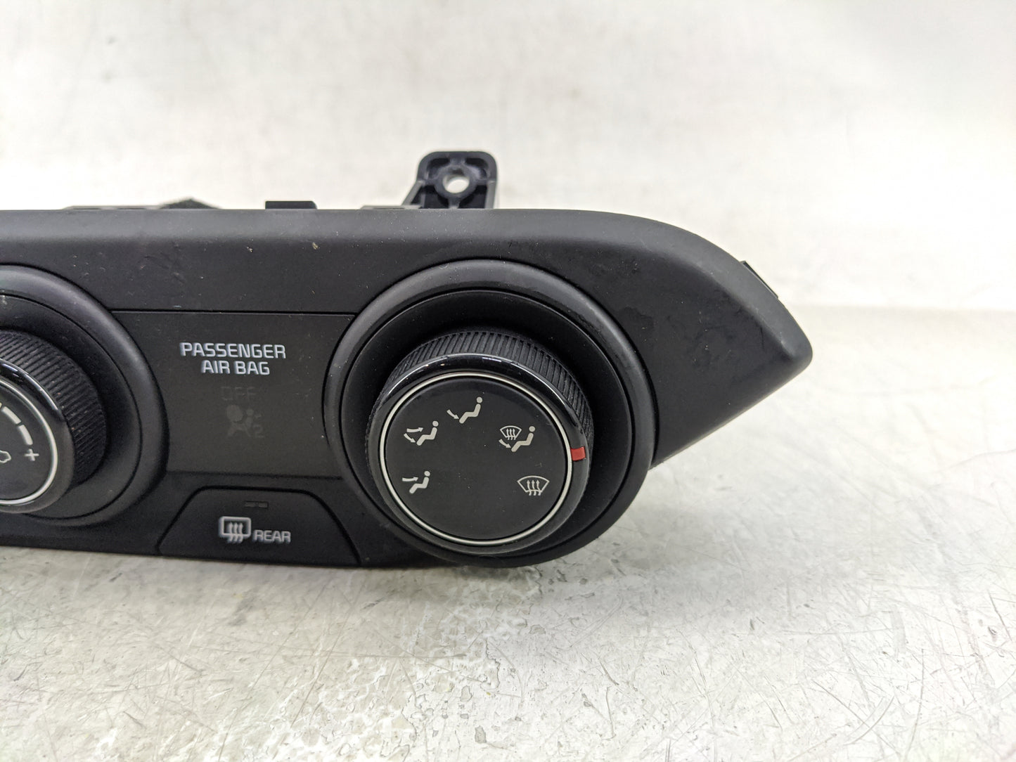 2019-2021 Kia Forte Climate Control Module Temperature AC/Heater Replacement P/N:Q029613W Fits Fits 2019 2020 2021 OEM Used 