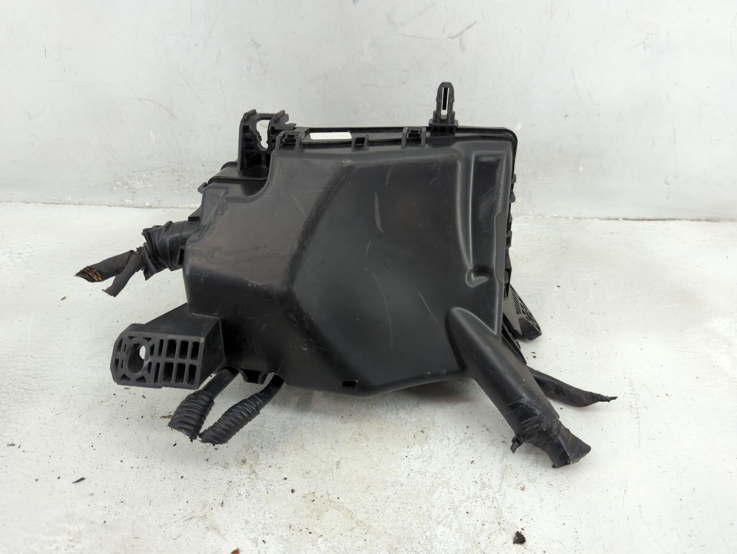 2021 Kia Forte Fusebox Fuse Box Panel Relay Module P/N:91956-M7020 Fits OEM Used Auto Parts - Oemusedautoparts1.com