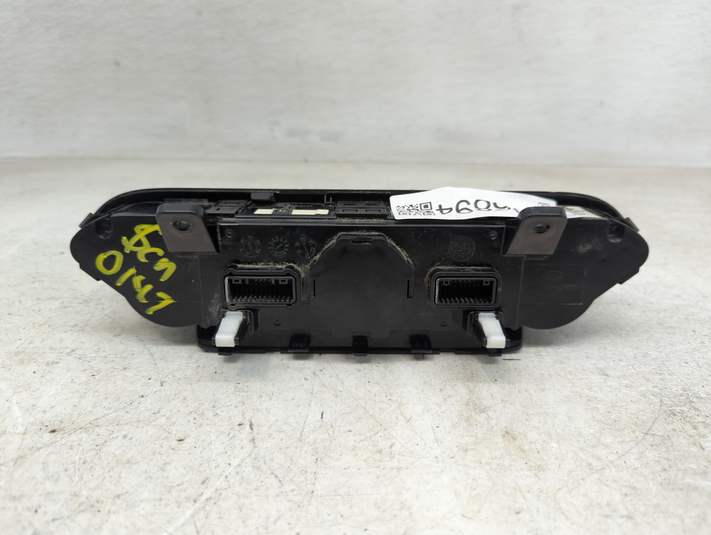 2019-2021 Kia Forte Climate Control Module Temperature AC/Heater Replacement P/N:97250-M6130WK Fits Fits 2019 2020 2021 OEM 