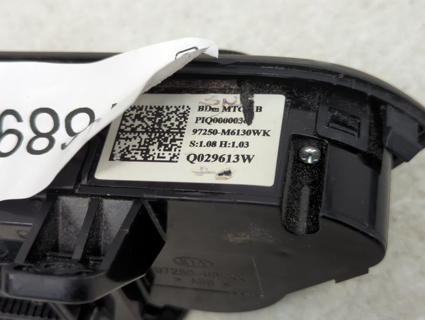 2019-2021 Kia Forte Climate Control Module Temperature AC/Heater Replacement P/N:97250-M6130WK Fits Fits 2019 2020 2021 OEM 