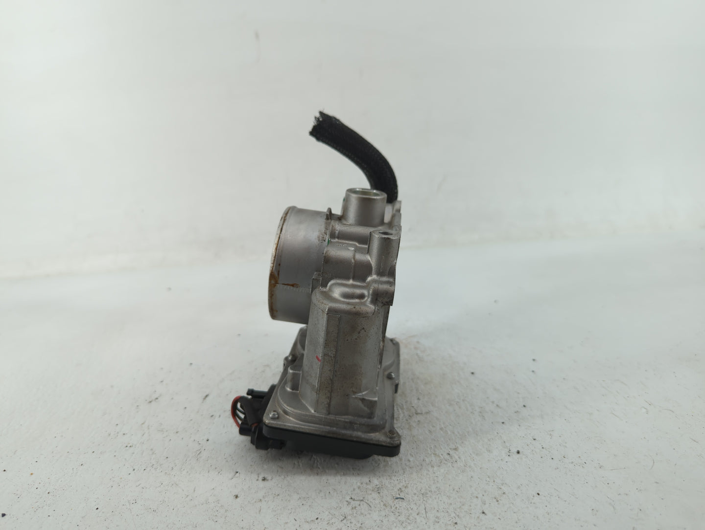 2020-2022 Kia Forte Throttle Body P/N:35100-2E710 Fits Fits 2020 2021 2022 OEM Used Auto Parts - Oemusedautoparts1.com