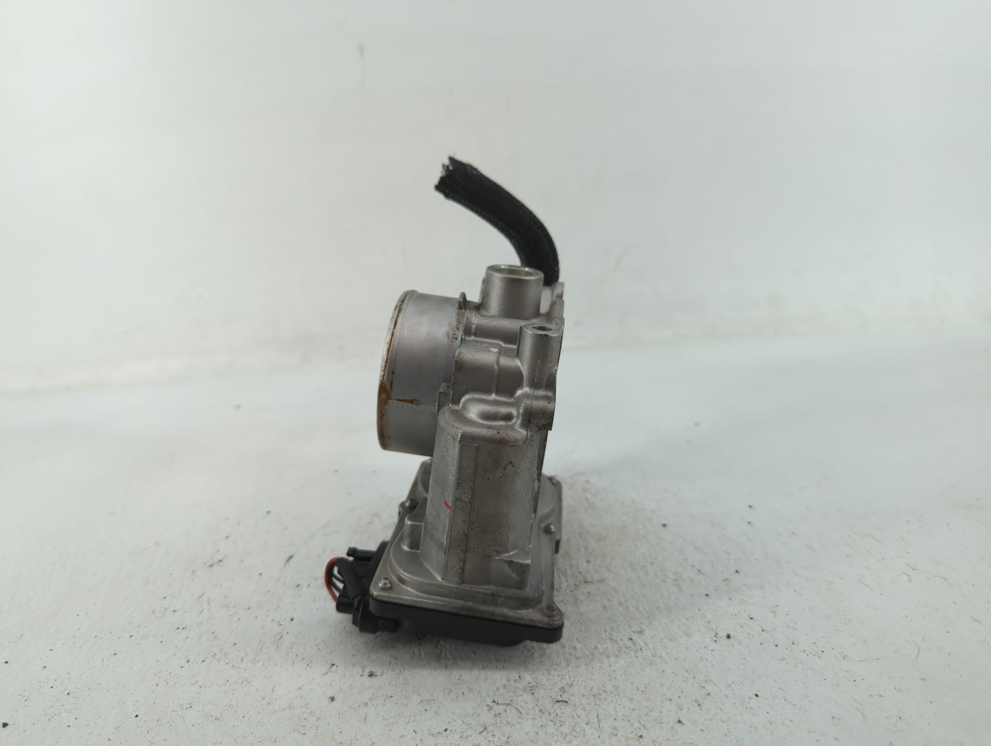 2020-2022 Kia Forte Throttle Body P/N:35100-2E710 Fits Fits 2020 2021 2022 OEM Used Auto Parts - Oemusedautoparts1.com