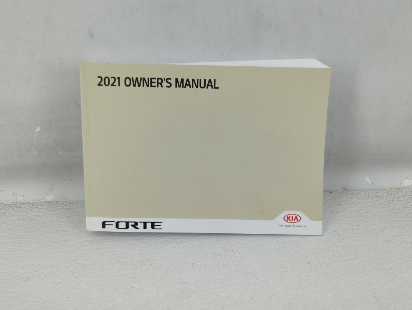 2021 Kia Forte Owners Manual Book Guide P/N:DLS4-EU16B OEM Used Auto Parts - Oemusedautoparts1.com