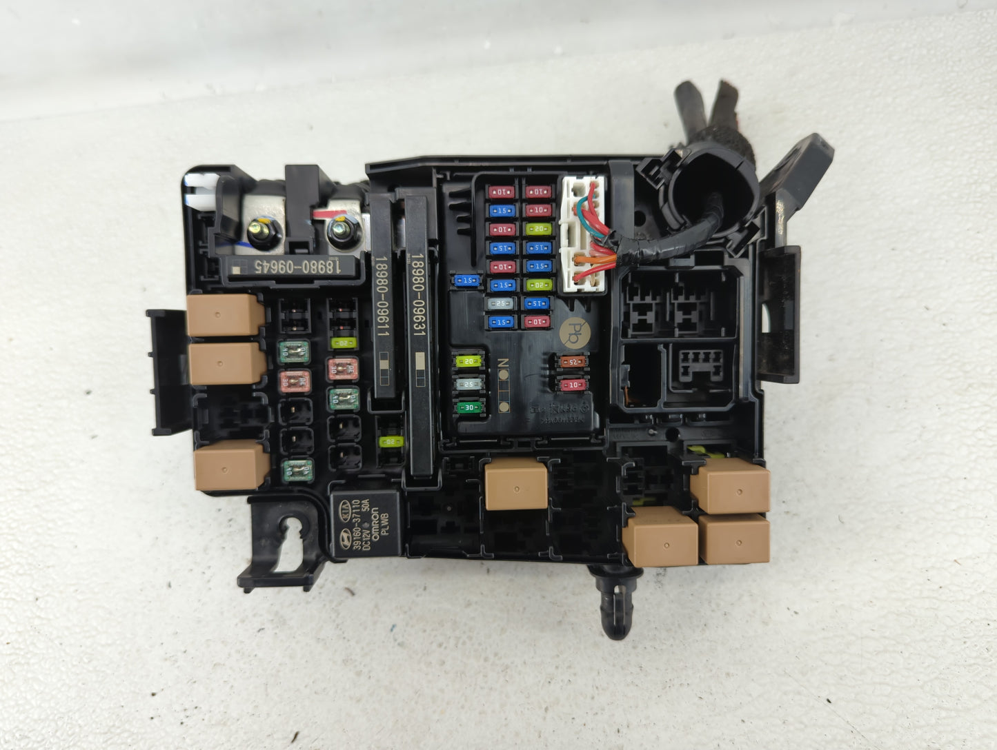 2021 Kia Forte Fusebox Fuse Box Panel Relay Module P/N:91956-M7020 Fits OEM Used Auto Parts - Oemusedautoparts1.com