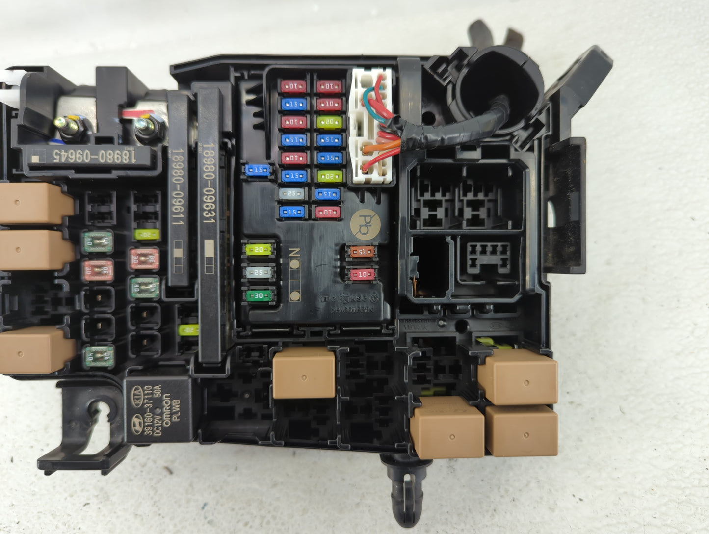 2021 Kia Forte Fusebox Fuse Box Panel Relay Module P/N:91956-M7020 Fits OEM Used Auto Parts - Oemusedautoparts1.com