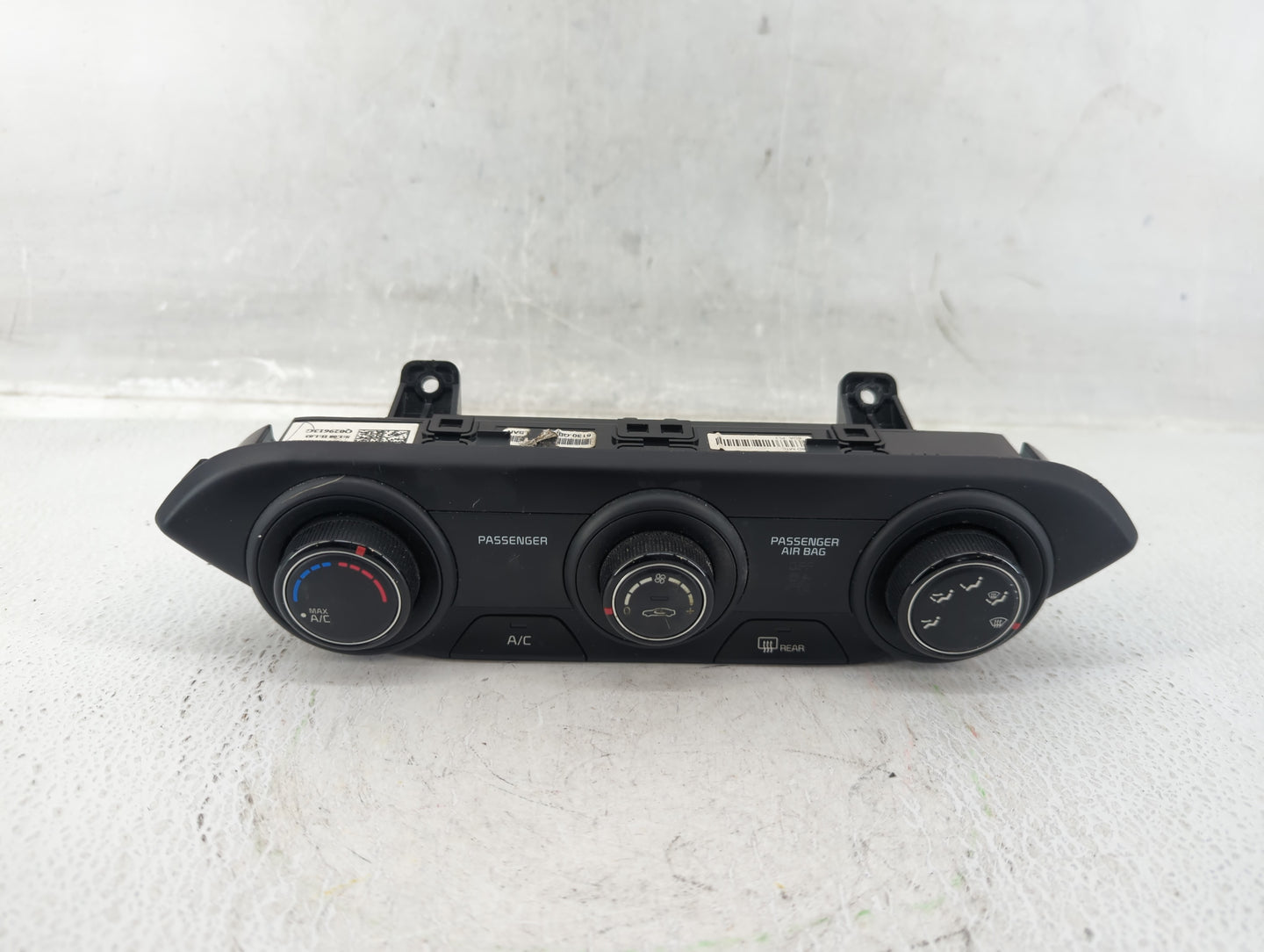 2019-2021 Kia Forte Climate Control Module Temperature AC/Heater Replacement P/N:97250-M6130GBU Fits Fits 2019 2020 2021 OEM