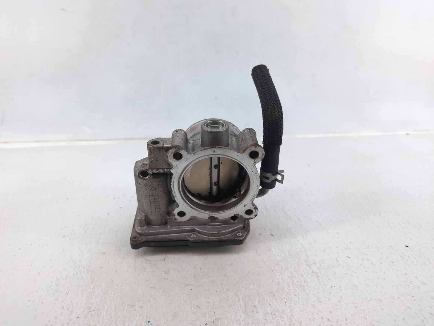 2020-2022 Kia Forte Throttle Body P/N:6100 08D25 35100-2E710 Fits Fits 2020 2021 2022 OEM Used Auto Parts - Oemusedautoparts