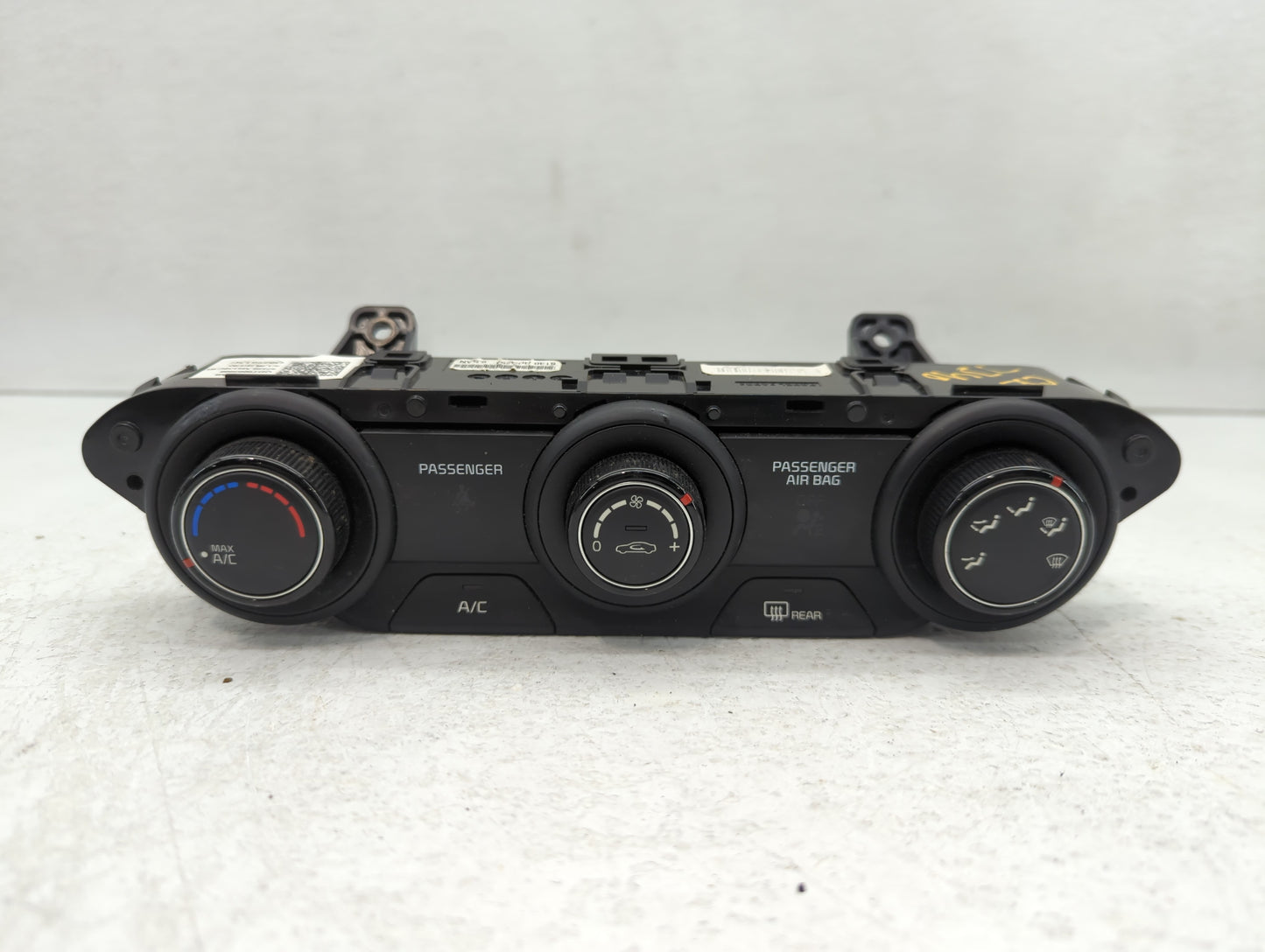 2019-2021 Kia Forte Climate Control Module Temperature AC/Heater Replacement P/N:97250-M6130GB Fits Fits 2019 2020 2021 OEM 