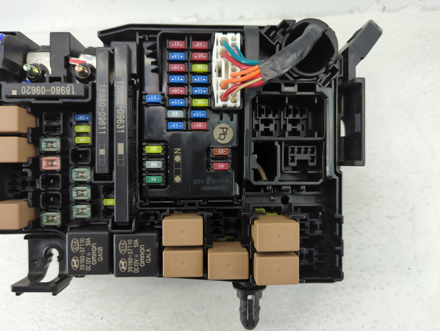 2021 Kia Forte Fusebox Fuse Box Panel Relay Module P/N:91470 M7180 Fits OEM Used Auto Parts - Oemusedautoparts1.com