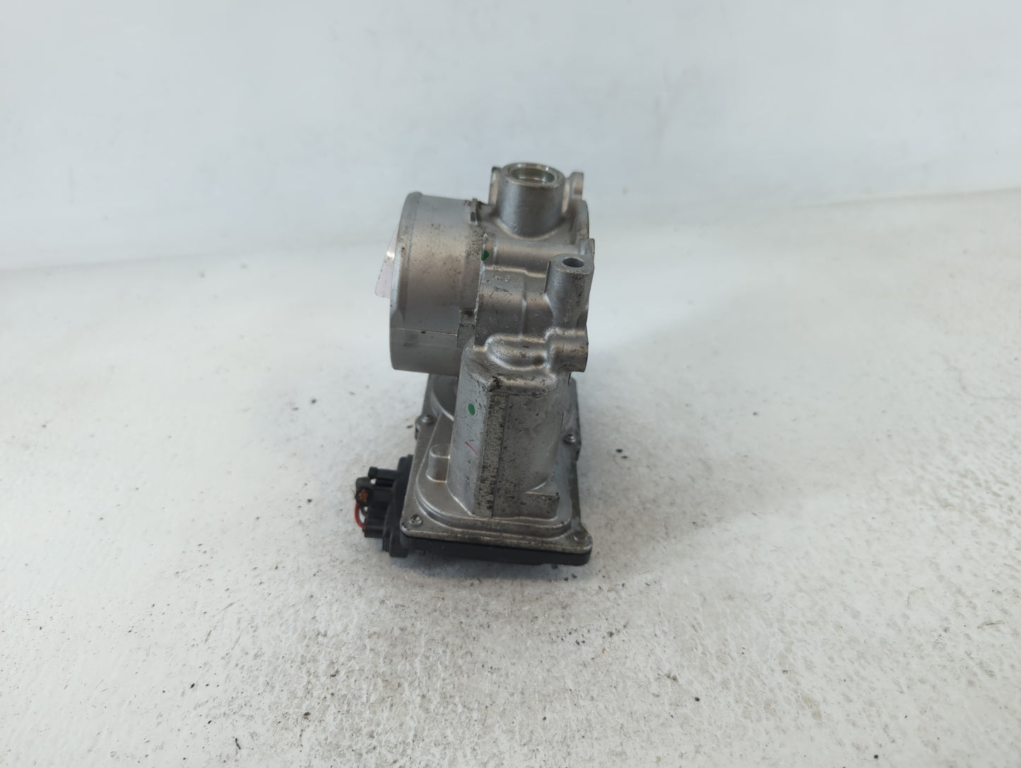2020-2022 Kia Forte Throttle Body P/N:35100-2E710 Fits Fits 2020 2021 2022 OEM Used Auto Parts - Oemusedautoparts1.com
