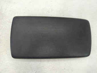 compare product 2019-2022 Kia Forte Center Console Armrest Cover Lid P/N:SH190123 Fits Fits 2019 2020 2021 2022 OEM Used Auto Parts