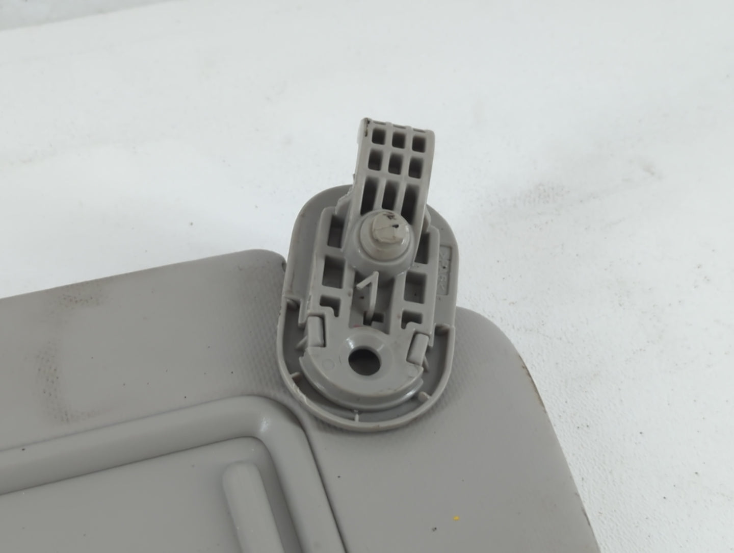 2019-2021 Kia Forte Sun Visor Shade Replacement Passenger Right Mirror Fits Fits 2019 2020 2021 OEM Used Auto Parts - Oemuse