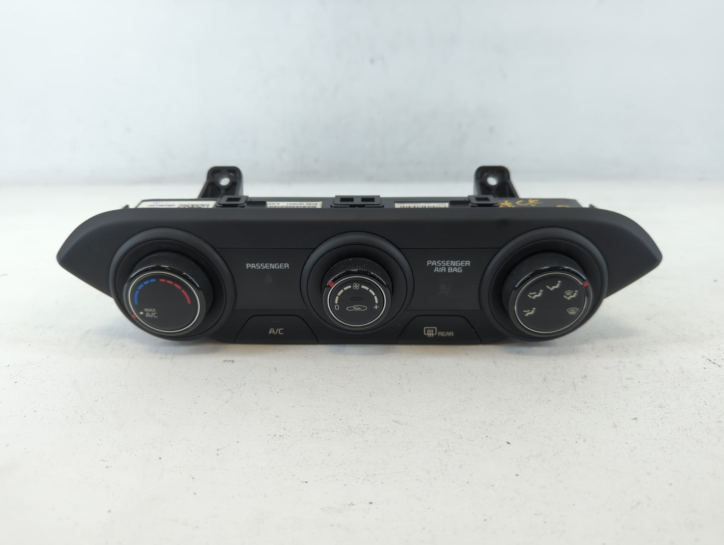 2019-2021 Kia Forte Climate Control Module Temperature AC/Heater Replacement P/N:97250-M6130GBU Fits Fits 2019 2020 2021 OEM