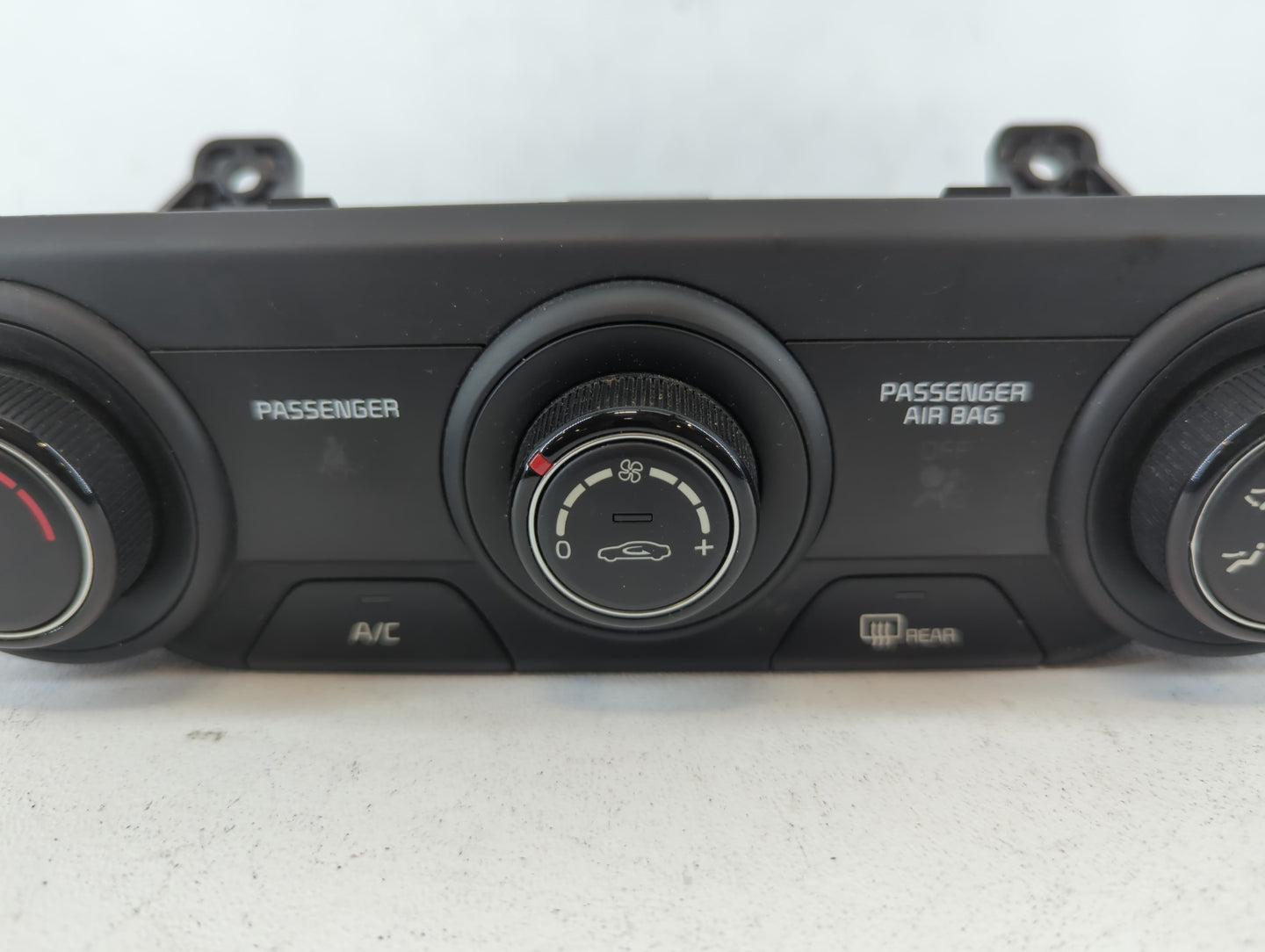 2019-2021 Kia Forte Climate Control Module Temperature AC/Heater Replacement P/N:97250-M6130GBU Fits Fits 2019 2020 2021 OEM