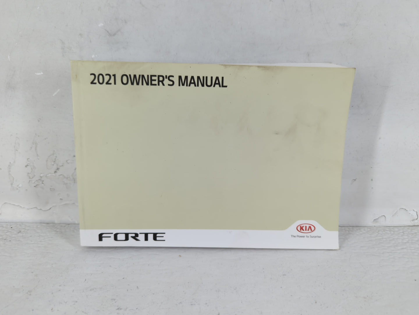 2021 Kia Forte Owners Manual Book Guide P/N:DLS4-EU11B OEM Used Auto Parts - Oemusedautoparts1.com