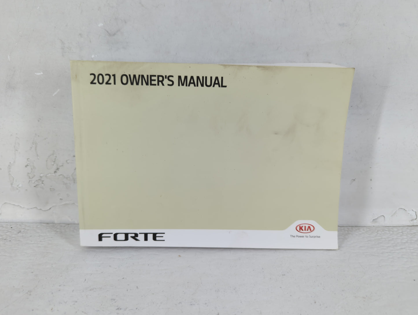 2021 Kia Forte Owners Manual Book Guide P/N:DLS4-EU11B OEM Used Auto Parts - Oemusedautoparts1.com