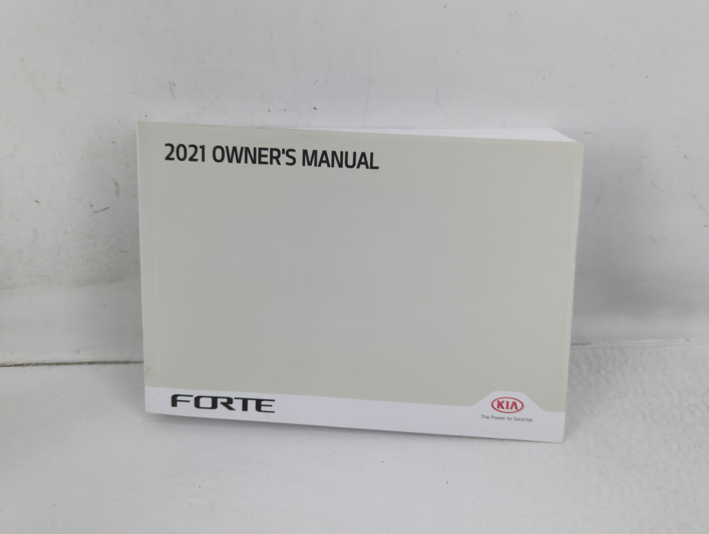 2021 Kia Forte Owners Manual Book Guide P/N:DLS4-EU06A OEM Used Auto Parts - Oemusedautoparts1.com