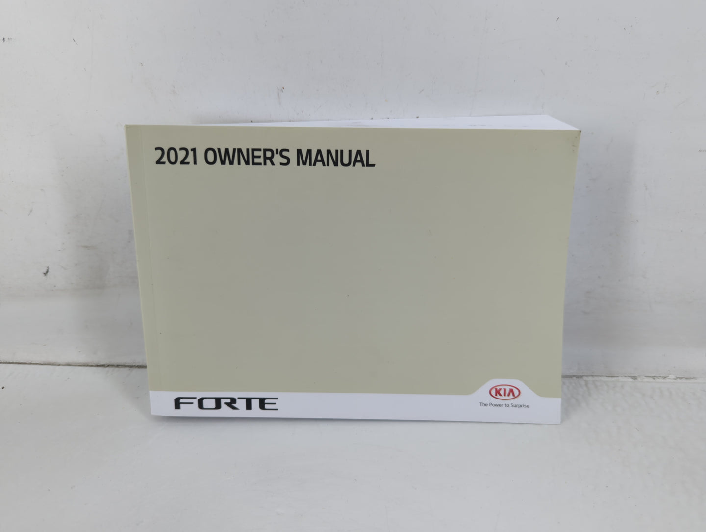 2021 Kia Forte Owners Manual Book Guide P/N:DLS4-EU16B OEM Used Auto Parts - Oemusedautoparts1.com