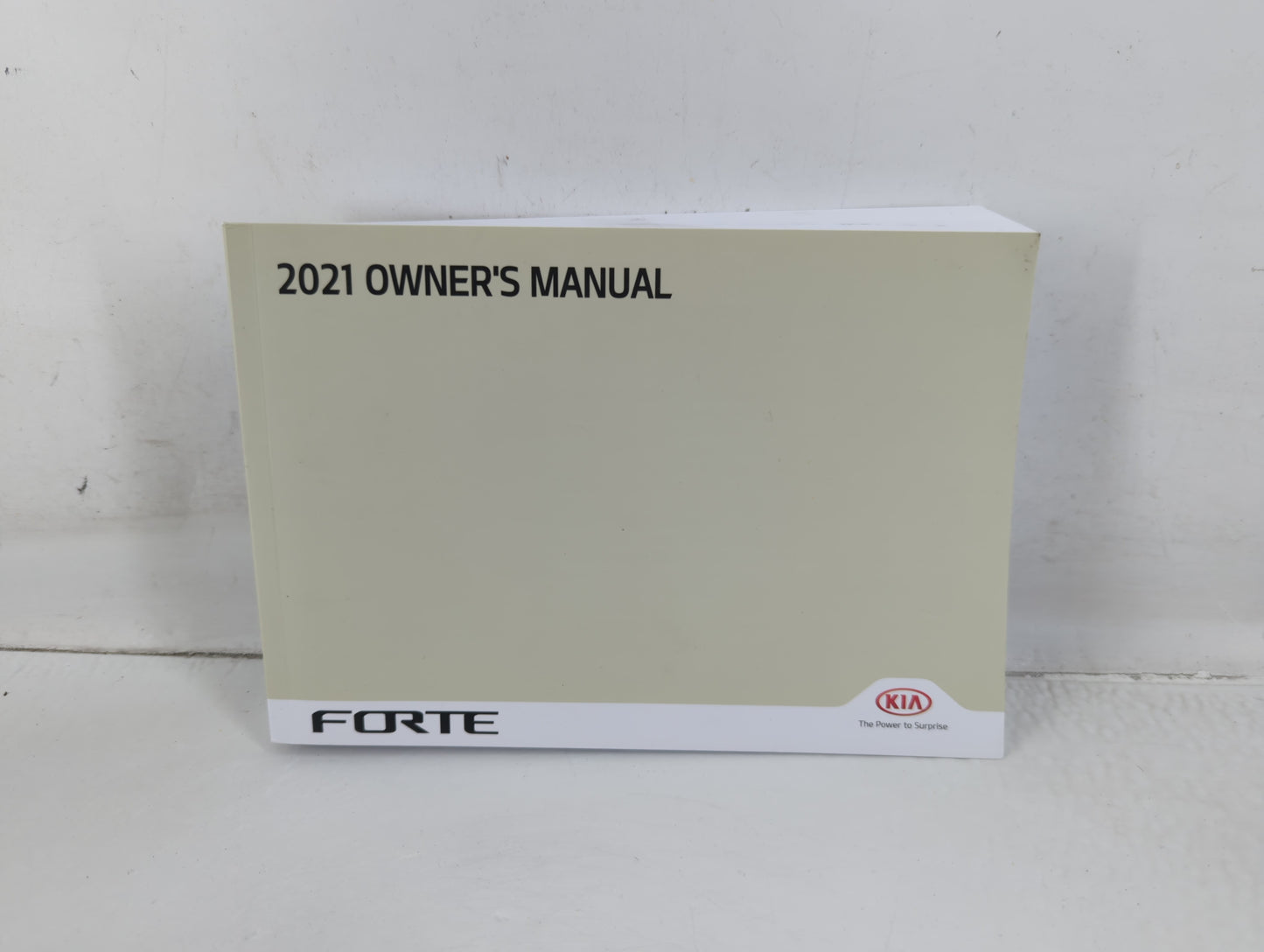 2021 Kia Forte Owners Manual Book Guide P/N:DLS4-EU16B OEM Used Auto Parts - Oemusedautoparts1.com