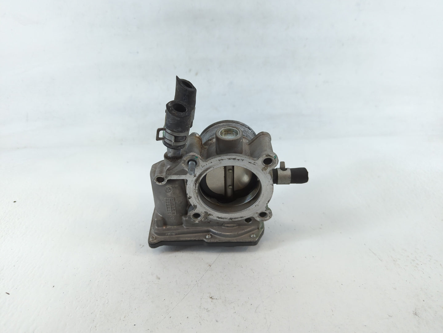 2017-2022 Kia Forte Throttle Body P/N:35100-22340 Fits Fits 2015 2016 2017 2018 2019 2020 2021 2022 OEM Used Auto Parts - Oe