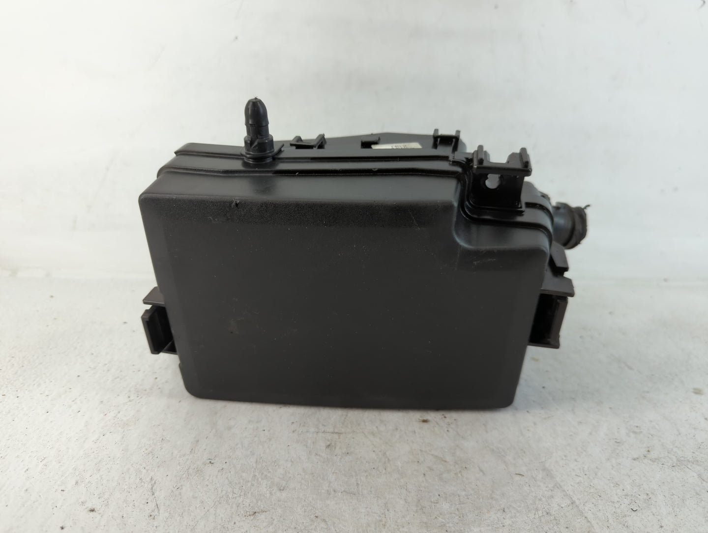 2021 Kia Forte Fusebox Fuse Box Panel Relay Module P/N:4221105014 91431-M7252-48 Fits OEM Used Auto Parts - Oemusedautoparts