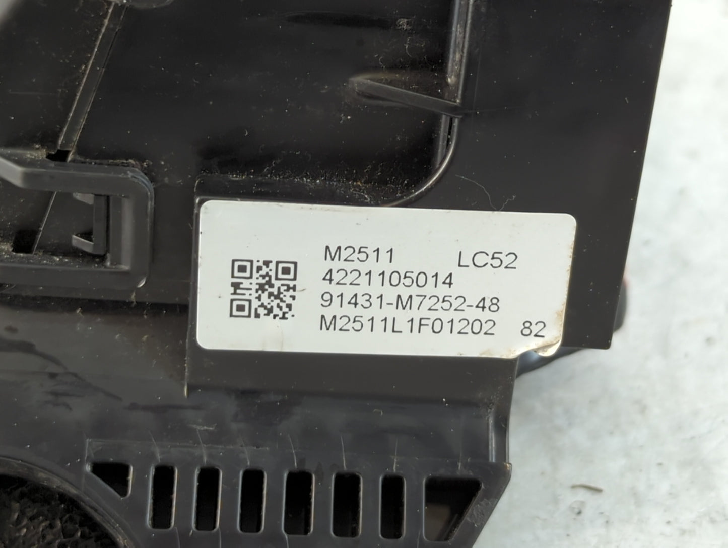 2021 Kia Forte Fusebox Fuse Box Panel Relay Module P/N:4221105014 91431-M7252-48 Fits OEM Used Auto Parts - Oemusedautoparts