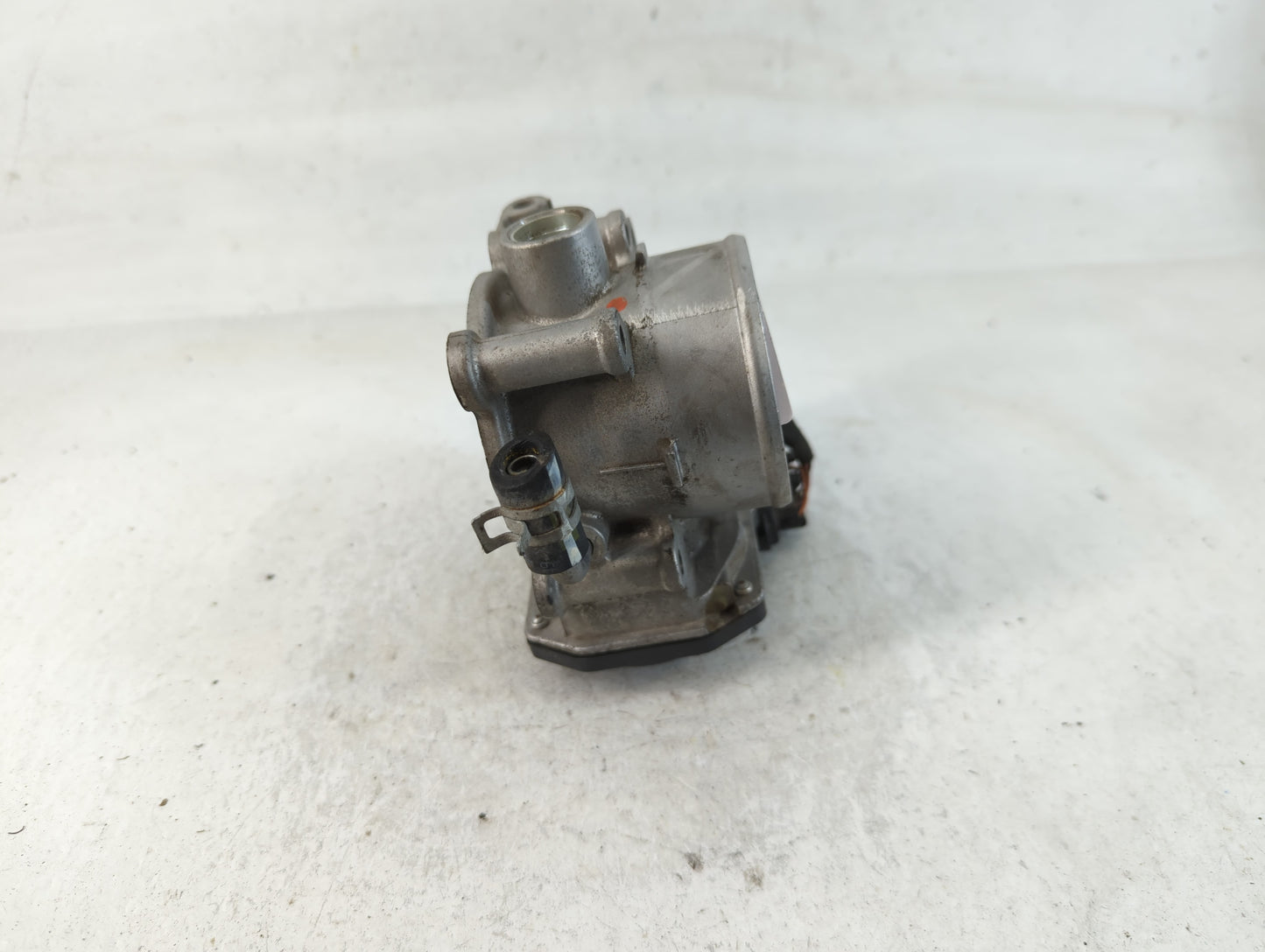 2020-2022 Kia Forte Throttle Body P/N:35100-25710 Fits Fits 2020 2021 2022 OEM Used Auto Parts - Oemusedautoparts1.com