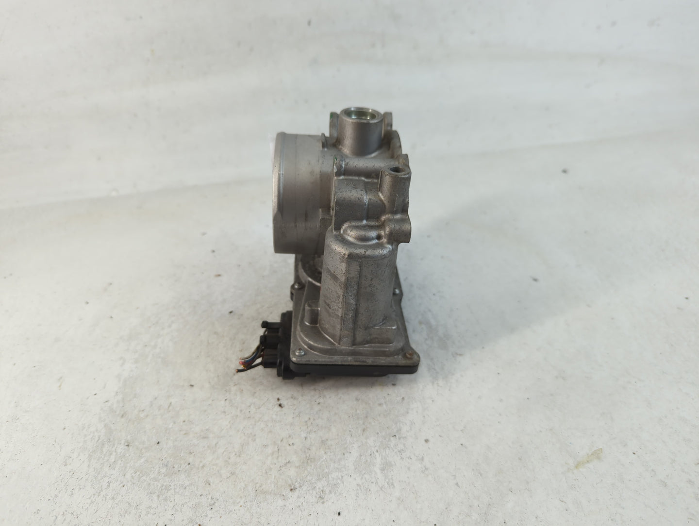 2020-2022 Kia Forte Throttle Body P/N:35100-2E710 Fits Fits 2020 2021 2022 OEM Used Auto Parts - Oemusedautoparts1.com