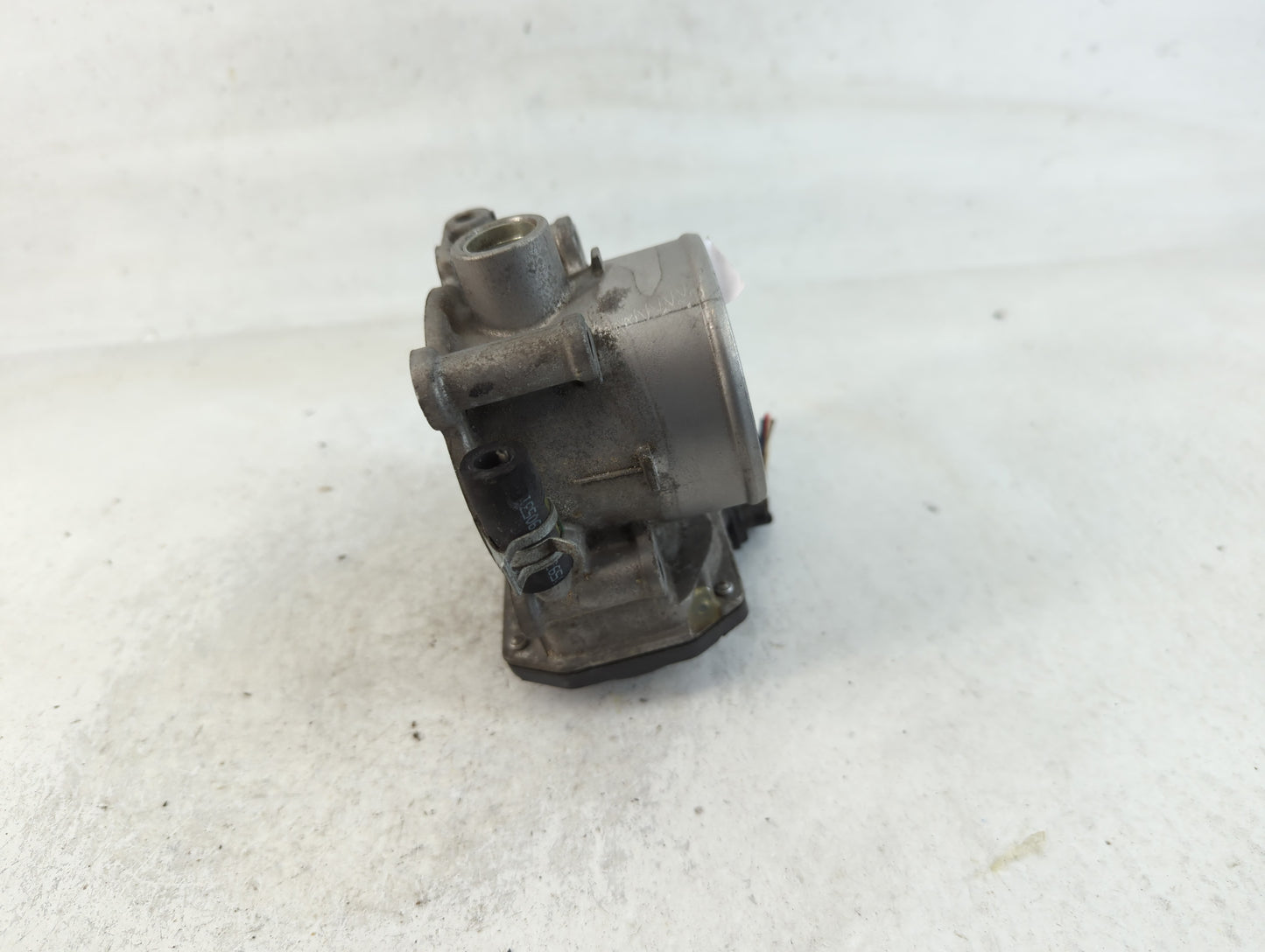 2020-2022 Kia Forte Throttle Body P/N:35100-2E710 Fits Fits 2020 2021 2022 OEM Used Auto Parts - Oemusedautoparts1.com