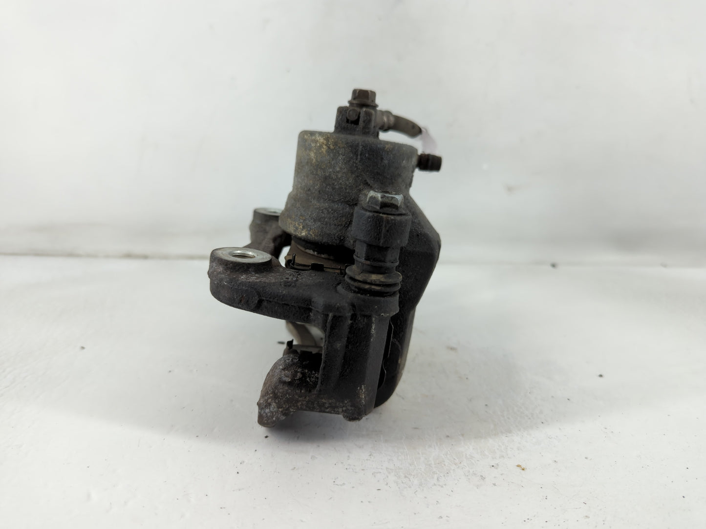 2019-2022 Kia Forte Front Driver Left Brake Caliper - Oemusedautoparts1.com